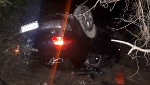 Fethiye’de otomobil uçuruma yuvarlandı