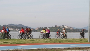Fethiye’de pedallar 8 Mart Dünya Kadınlar Günü için çevrildi