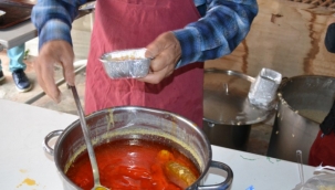 Yörüklerden keşkek günü