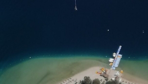 23 Nisan'da 1200 metre yükseklikte Türk bayrağı açtılar
