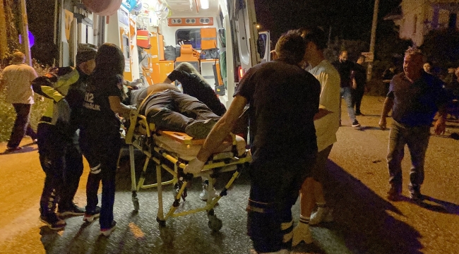 Fethiye'de otomobil ile motosiklet çarpıştı: 1 ölü, 4 yaralı 