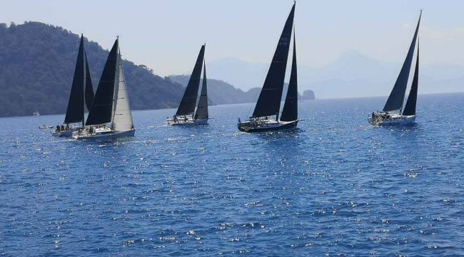 Fethiye'de tekneler Atatürk anısına yarışıyor 