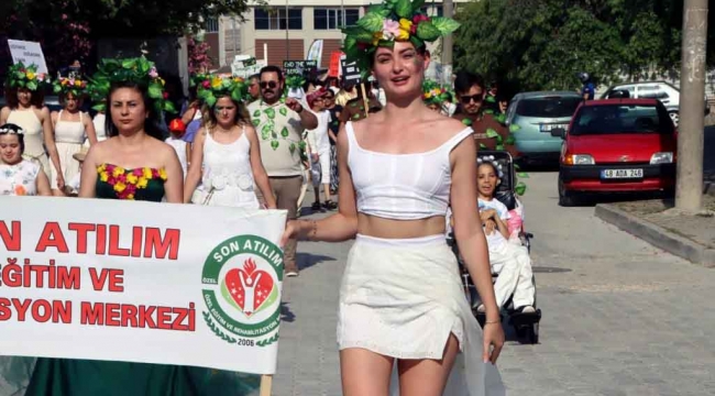 Fethiye sokaklarında festival coşkusu