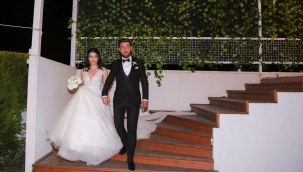 Gizem ve Arda dünya evine girdi