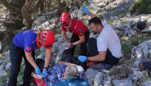 Yedek paraşütü açılan İngiliz turist kayalıklara düştü