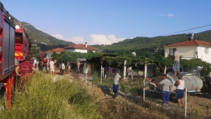 Ahır yangınında ticari araç küle döndü, 8 hayvan alevlerden zarar gördü
