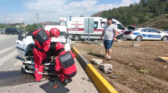 DALAMAN'DA KAZA: 4 YARALI