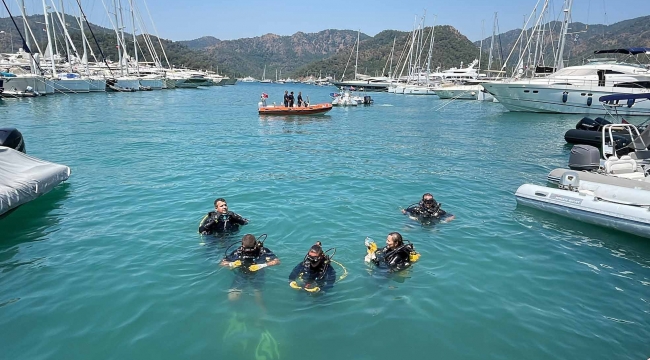 Göcek’te deniz dibi temizliği yapıldı
