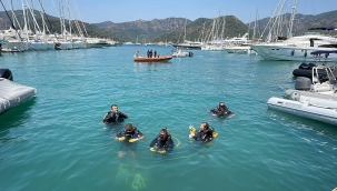 Göcek’te deniz dibi temizliği yapıldı
