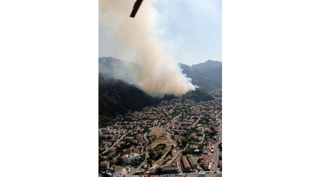 Marmaris'teki orman yangını kontrol altına alındı 