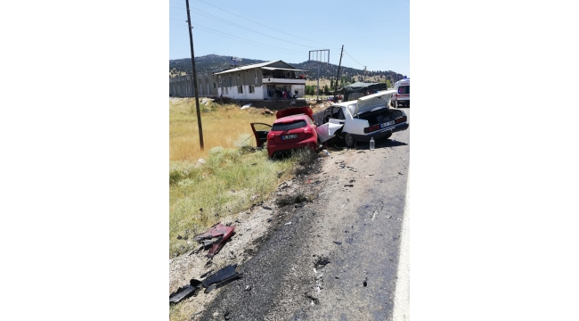 Seydikemer'de trafik kazası 1 ölü, 2 yaralı 