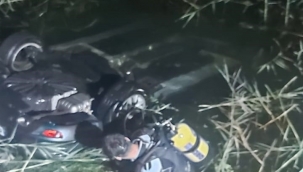 Su kanalına düşen otomobildeki 2 kişi hayatını kaybetti