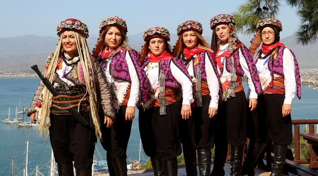 "Dağların Sultanları Kadın Efeler", kahraman Türk kadı nını temsil ediyor 