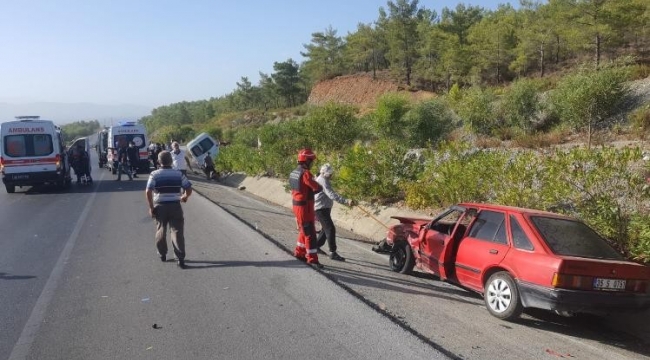 Tur otobüsü kaza yaptı: 1’i ağır 10 yaralı