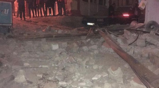 İzmir'de 4,9 büyüklüğünde deprem! Yaralılar var 
