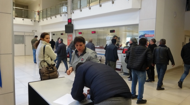 Muğla’da EYT'liler sabahın ilk saatlerinde soluğu SGK'da aldı