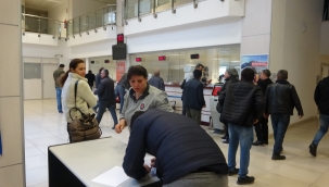 Muğla’da EYT'liler sabahın ilk saatlerinde soluğu SGK'da aldı