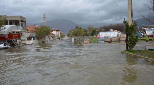 Muğla'ya sağanak yağış, dolu ve ani sel uyarısı 