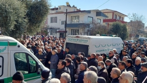 Depremde ölen Muğlalı öğretmen ve ailesi toprağa verildi