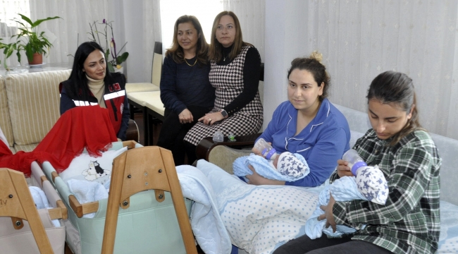 Gaziantepli depremzede çiftin Fethiye'de ikizleri dünyaya geldi 