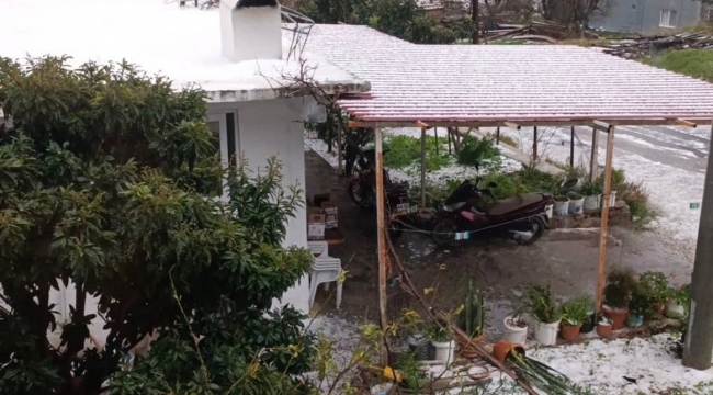 Marmaris'te dolu yağışı etkili oldu