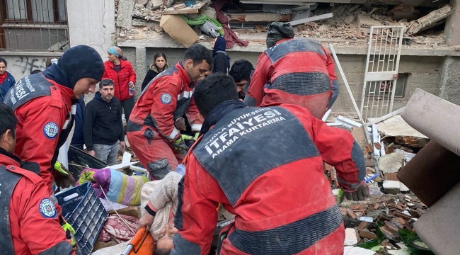 Masal bebeği 44 saat sonra Muğla itfaiyesi kurtardı