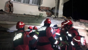 Muğla Büyükşehir ekipleri depremde 26 kişiyi kurtardı