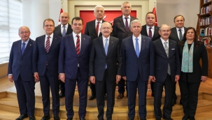 CHP'li büyükşehir belediye başkanları, Genel Başkan Kemal Kılıçdaroğlu ile görüştü