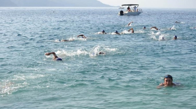 Fethiye Açık Su Yüzme Yarışı Ölüdeniz'de başladı