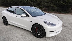Tesla, Model Y'nin fiyatlarını düşürdü