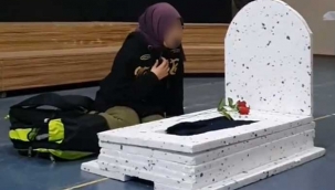 İmamlar okulda! Sınıfta mezar maketi… Ders: Ölen anneye ağıt