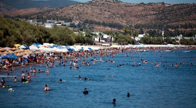 Bodruma 11 ayda 1 milyon 105 bin turist geldi