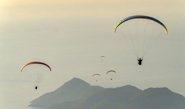Babadağ'dan geçen yıl 189 bin 775 yamaç paraşütü uçuşu yapıldı