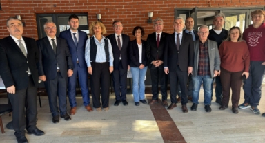 kamu emekçileri sendikası konfederasyonu