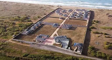 Menzil'in kaçak tatil köyüne gece yarısı kepçe