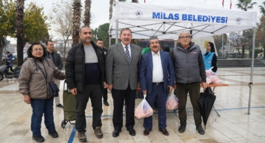 Milas Belediyesi Hem Üreticiye Hem De Tüketiciye Destek Oldu
