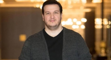 Özgür Özel’in “Kırmızı Kart” Çıkışı Sosyal Medyada Gündem Oldu: Şahan Gökbakar’dan Yabancı Hakem Göndermesi