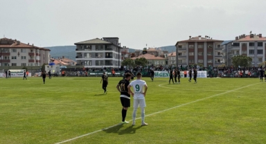 Muğlasporumuz, İnegöl Kafkas Gençlik Spor’u evinde mağlup ederek şampiyonluk yolunda önemli bir 3 puanı daha hanesine yazdırdı. 