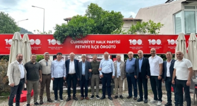 CHP İlçe Başkanlarından Özgür Özel'e saldırıya tepki