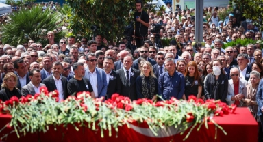 Ferdi Zeyrek'e veda: Gözyaşları sel oldu