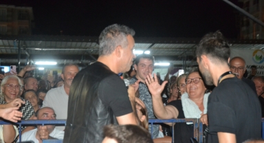 Rock’la başladı türküyle coşturdu