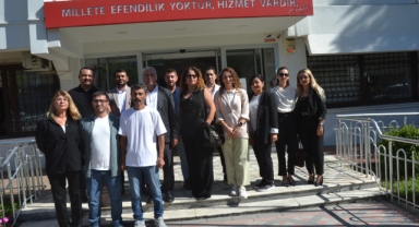  Yeni seçilen CHP ilçe örgütünden başkan Evren Tezcan'a ziyaret 