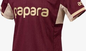 Burak Erbay'a konuk takım dan forma