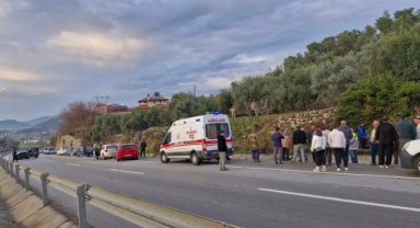 Yağmurun kayganlaştırdığı yolda kaza: 1 ölü, 1 ağır yaralı 