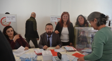 51 yıllık başkan güven tazeledi