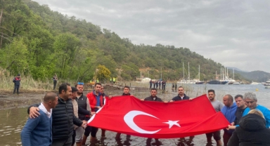 Fethiye’de Osmanağa Koyu’na Karadan Ve Denizden Girişler Kapatıldı