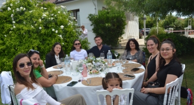 CHP'Lİ KADINLARDAN ANNELER GÜNÜ'NDE GÜÇLÜ MESAJ 