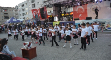 Dans Festivali renkli görüntülerle son buldu, 
