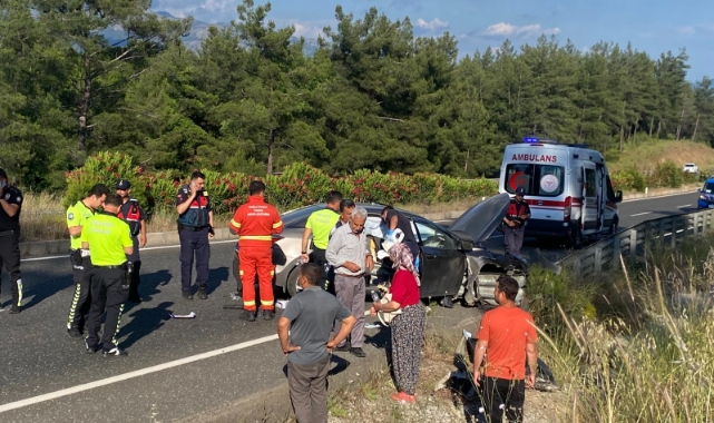Köyceğiz'de Trafik Kazası, itfaiye ekipleri zamanla yarıştı
