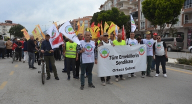 Muğla’nın Ortaca ilçesinde 1 Mayıs Emek ve Dayanışma Günü coşkuyla kutlandı. 